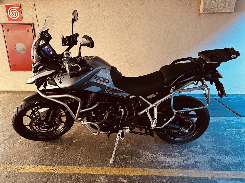 Triumph Tiger 900
