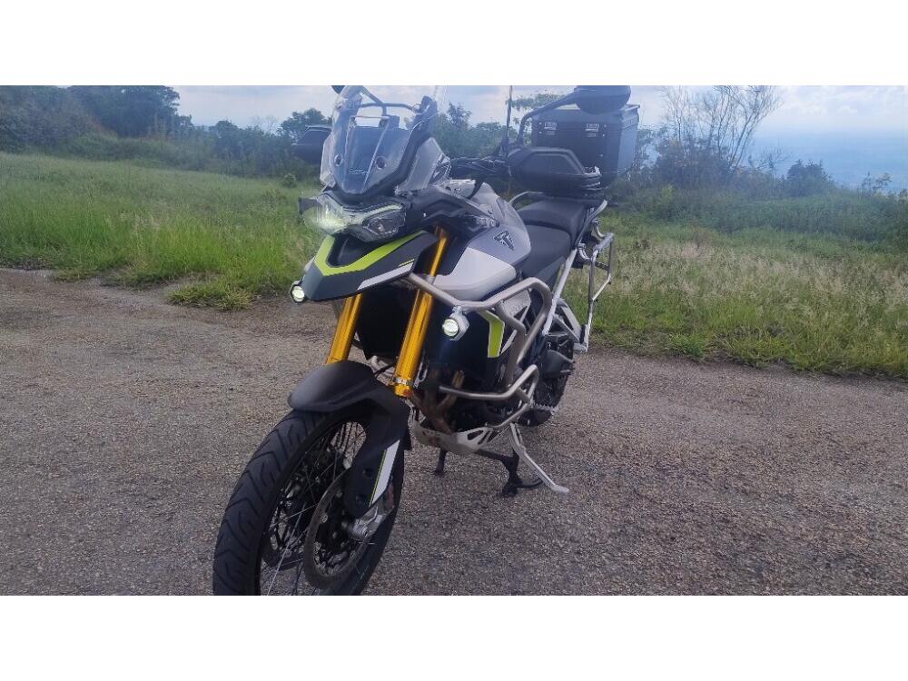 Triumph Tiger 900