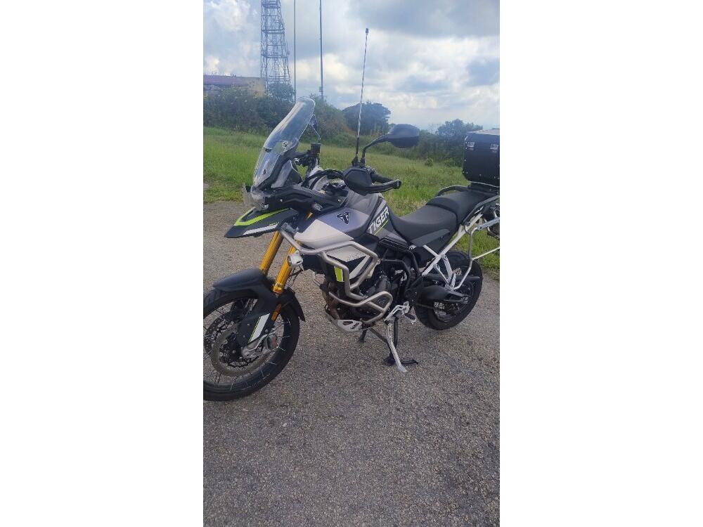 Triumph Tiger 900