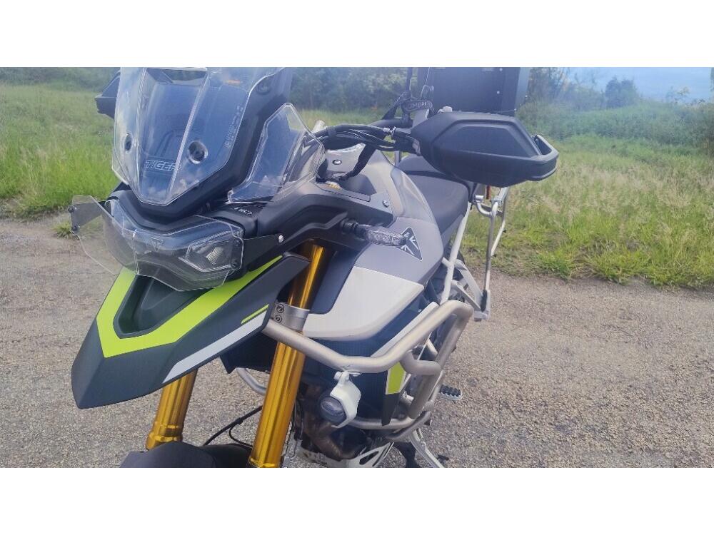 Triumph Tiger 900