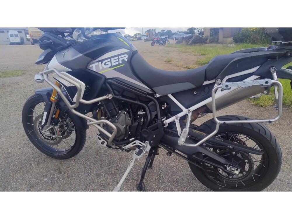 Triumph Tiger 900