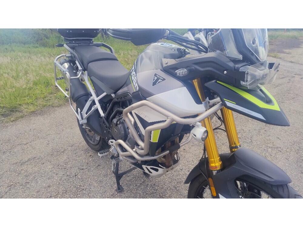 Triumph Tiger 900