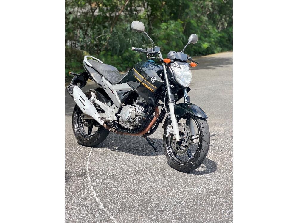 Yamaha FAZER 250