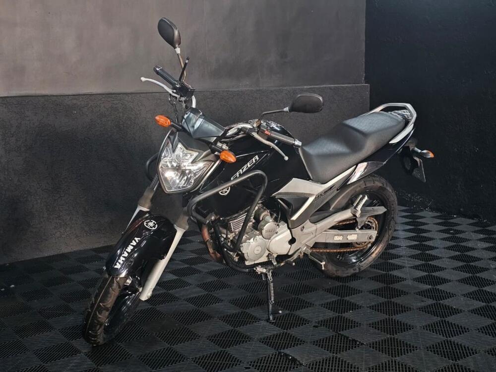 Yamaha FAZER 250
