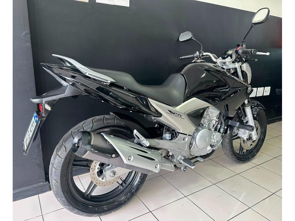Yamaha FAZER 250