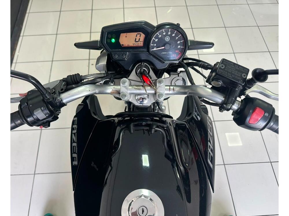 Yamaha FAZER 250