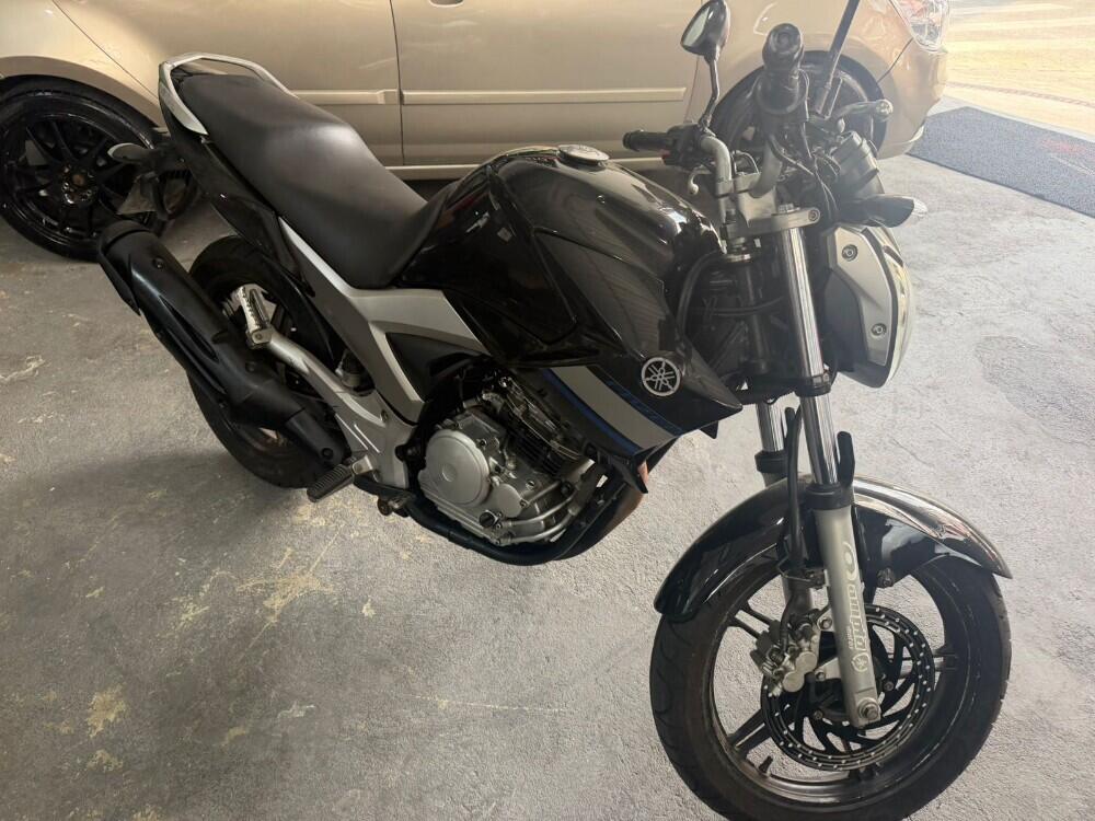 Yamaha FAZER 250