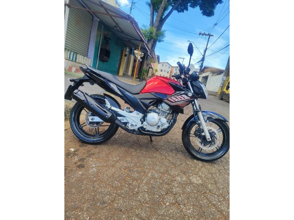 Yamaha FAZER 250
