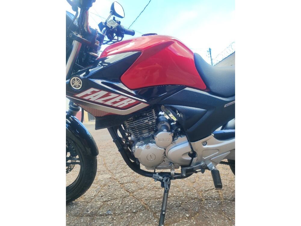 Yamaha FAZER 250