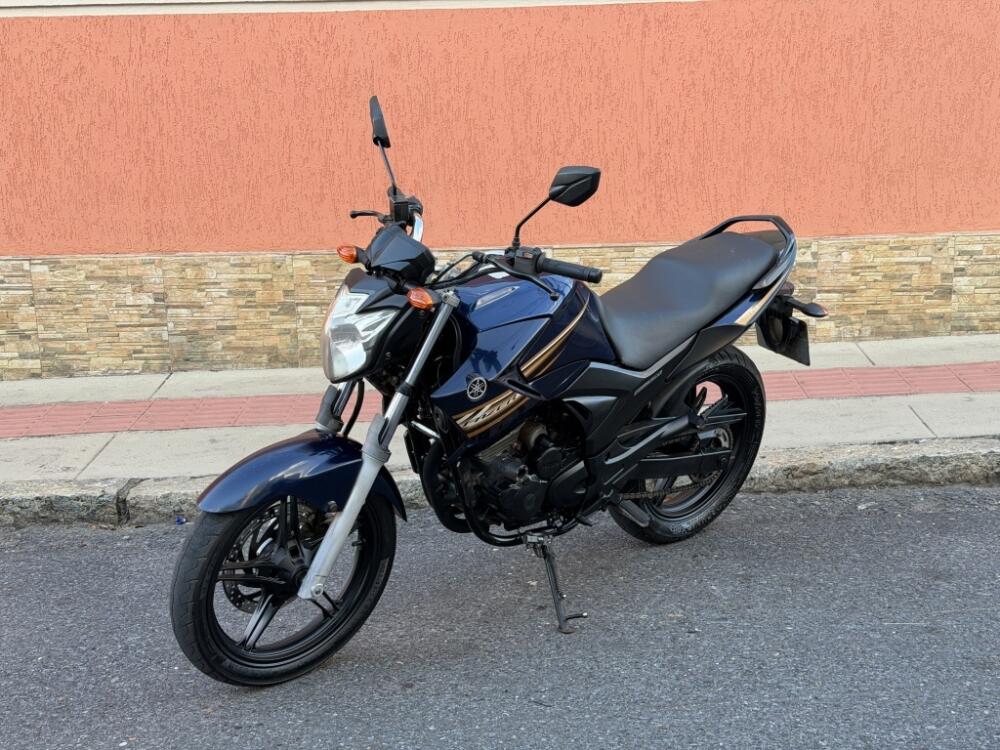 Yamaha FAZER 250