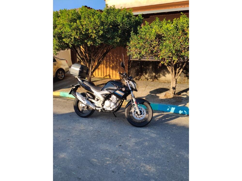 Yamaha FAZER 250