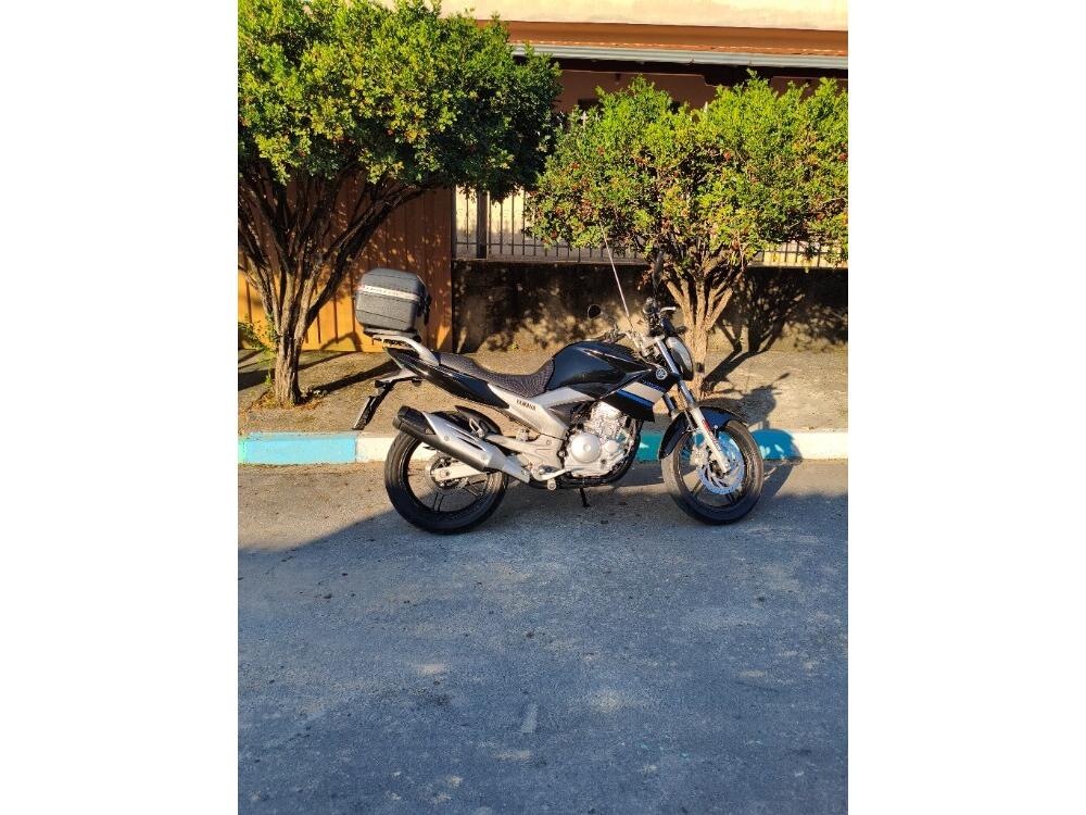 Yamaha FAZER 250
