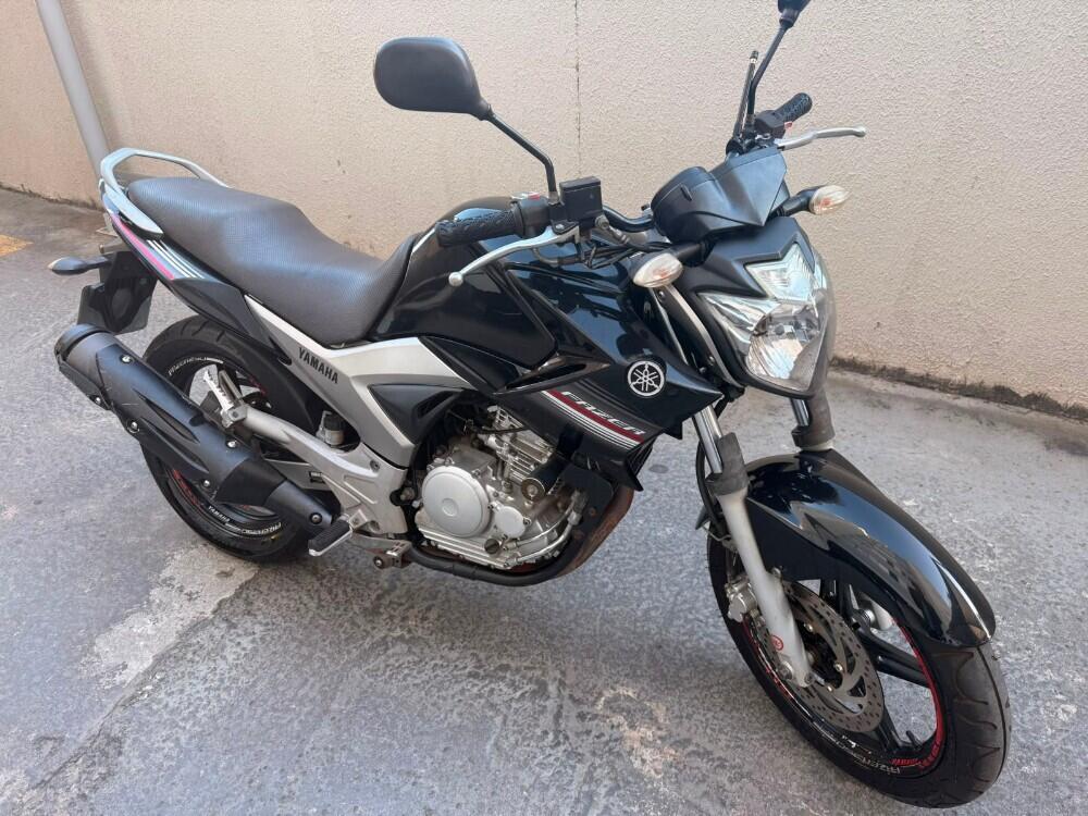 Yamaha FAZER 250