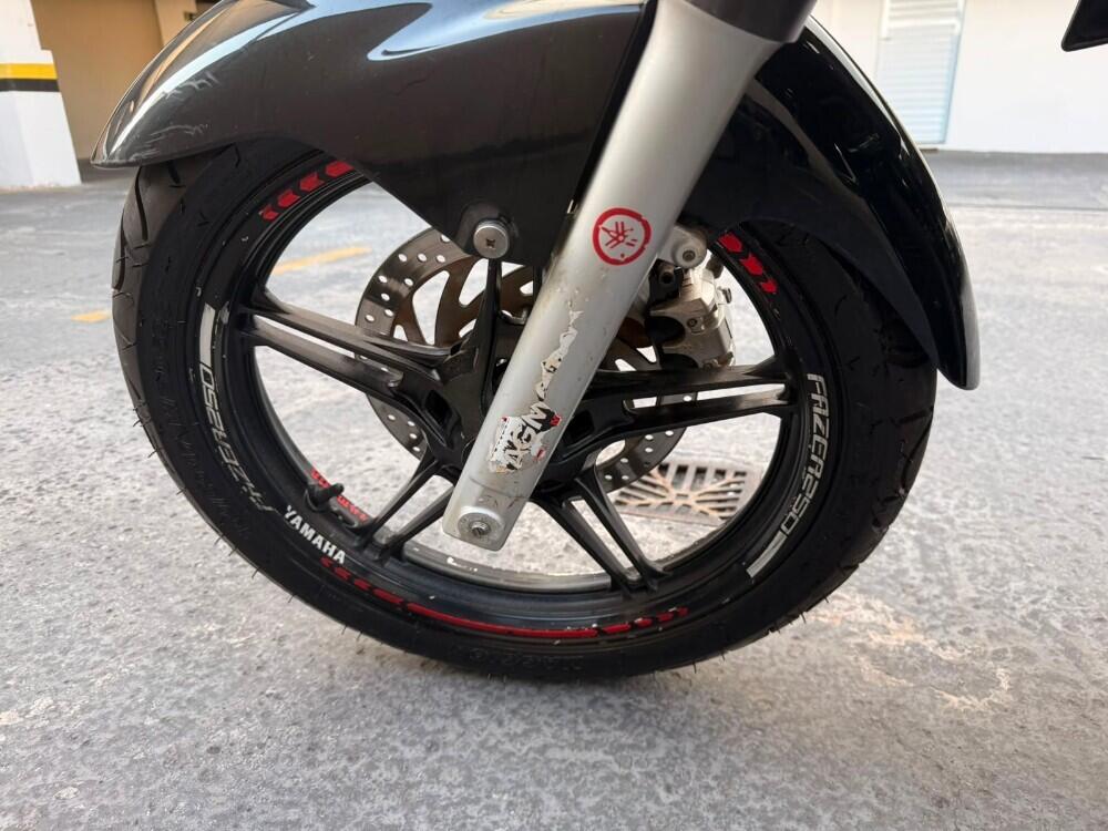 Yamaha FAZER 250