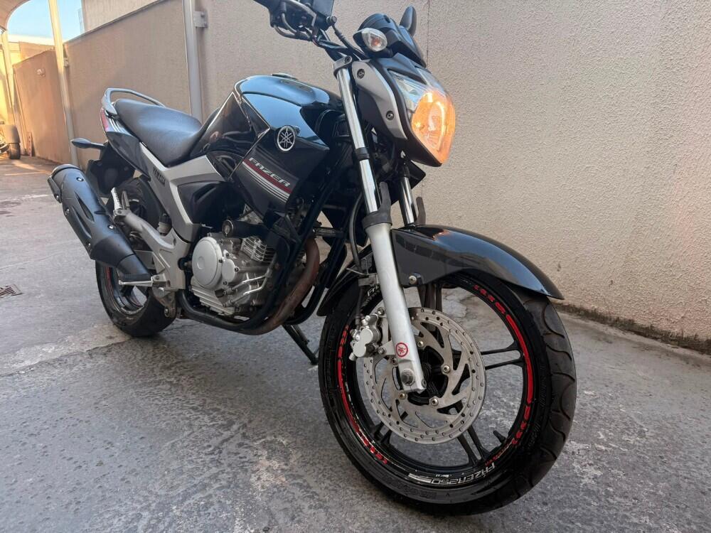 Yamaha FAZER 250