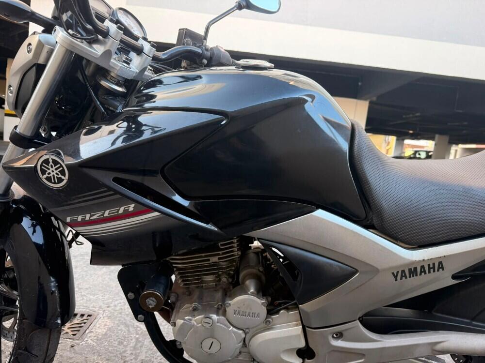 Yamaha FAZER 250