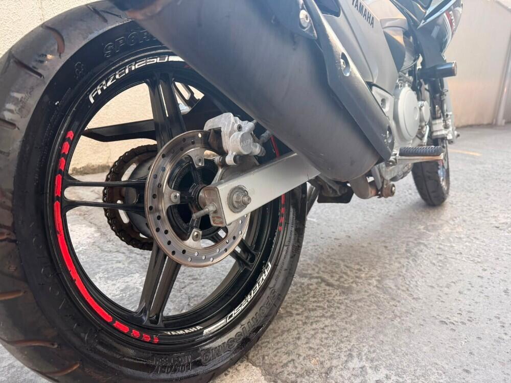 Yamaha FAZER 250