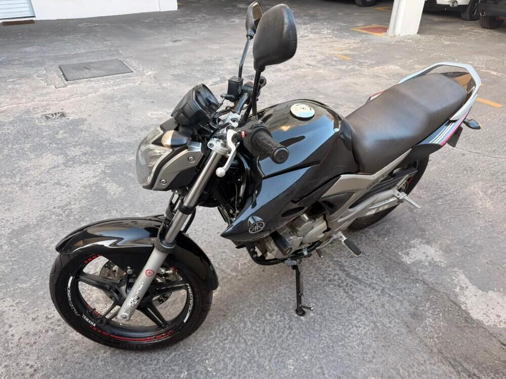 Yamaha FAZER 250