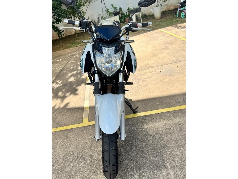 Yamaha FAZER 250