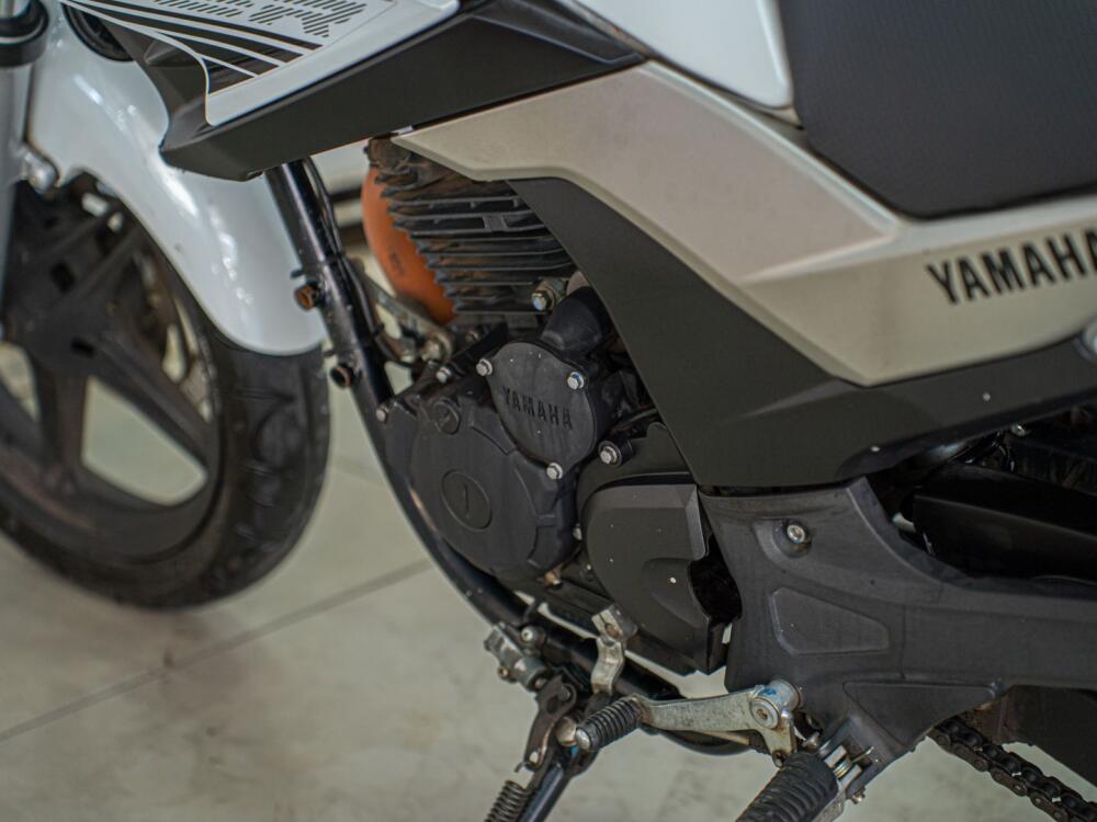 Yamaha FAZER 250