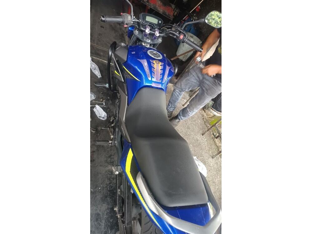 Yamaha FAZER 250