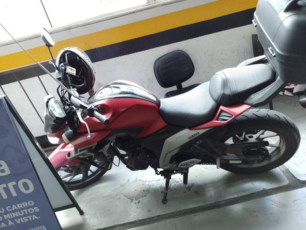 Yamaha FAZER 250