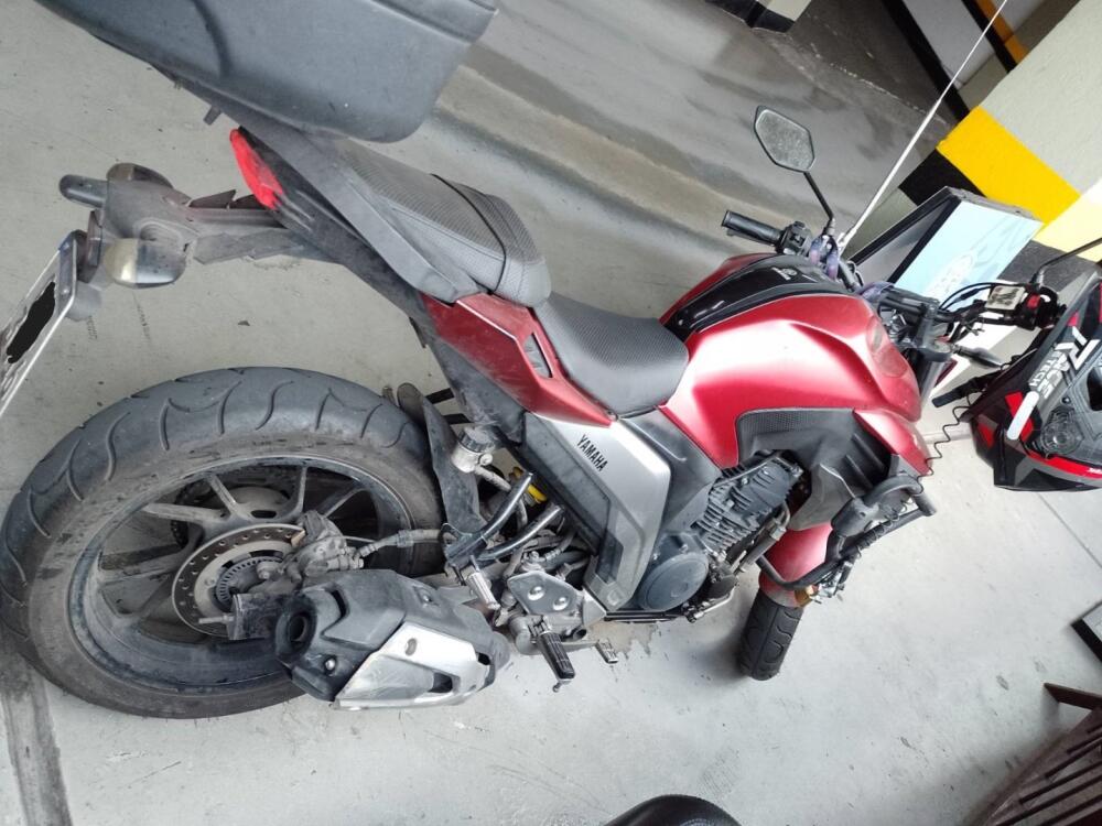 Yamaha FAZER 250
