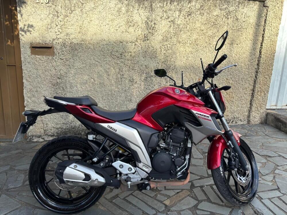 Yamaha FAZER 250