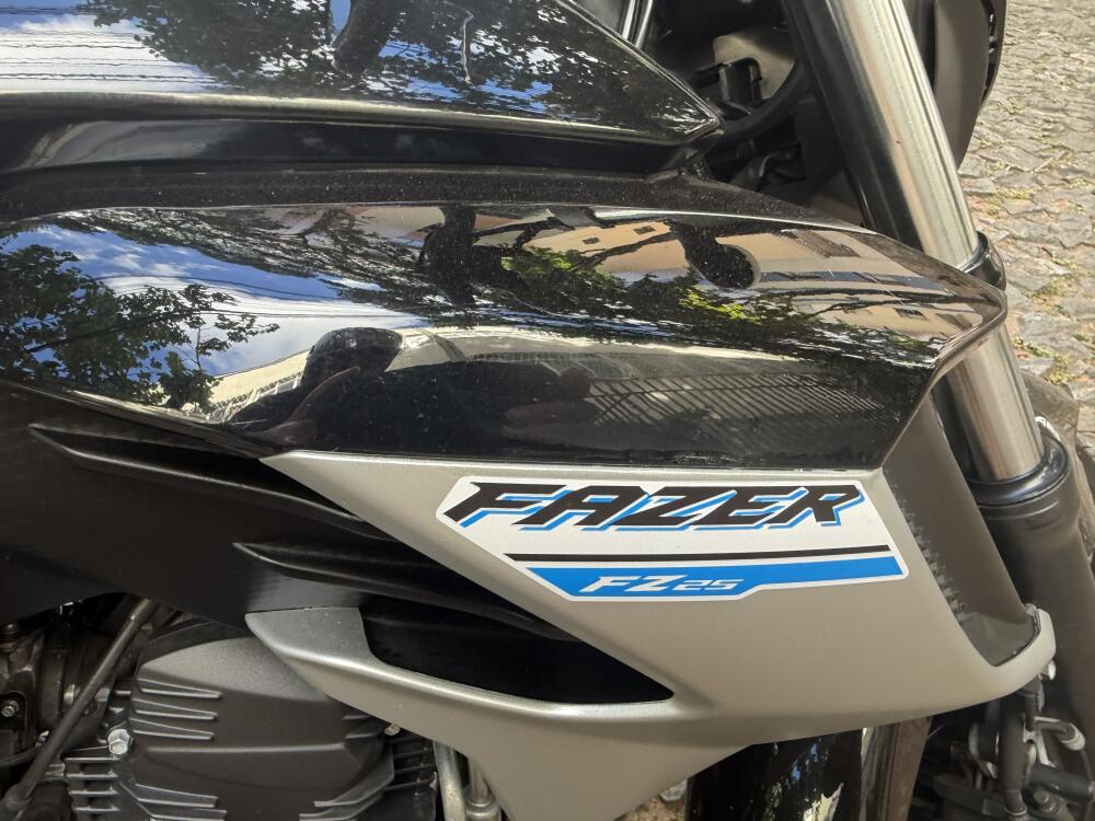Yamaha FAZER 250