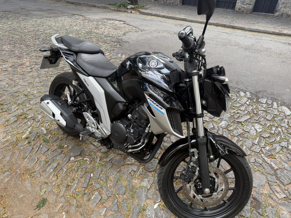 Yamaha FAZER 250