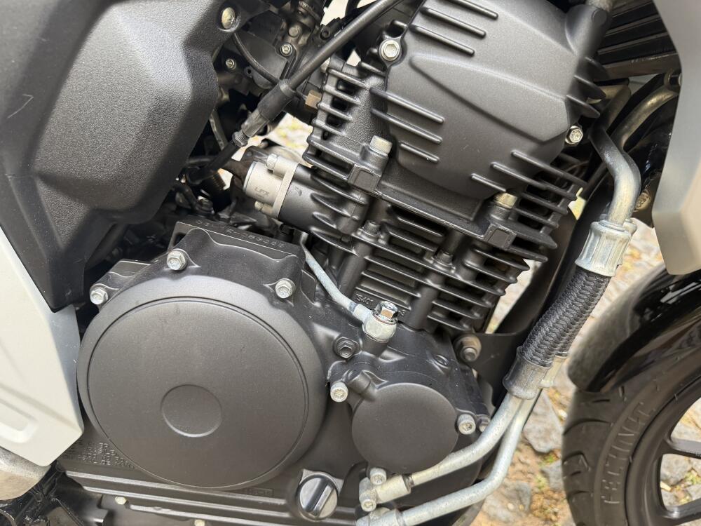 Yamaha FAZER 250