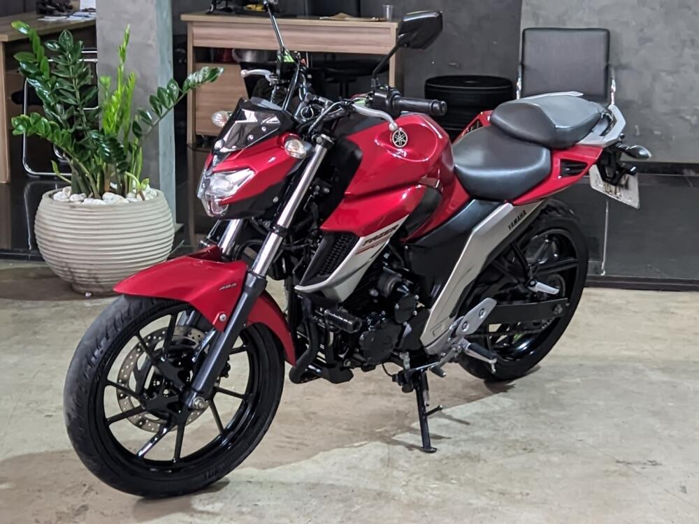 Yamaha FAZER 250