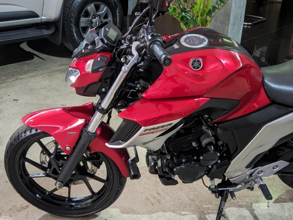 Yamaha FAZER 250