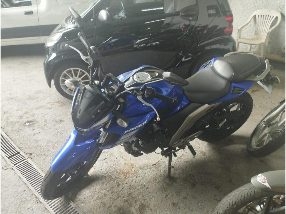 Yamaha FAZER 250