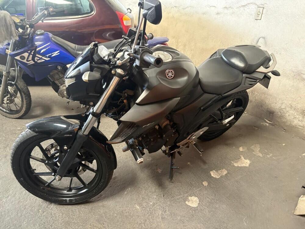 Yamaha FAZER 250