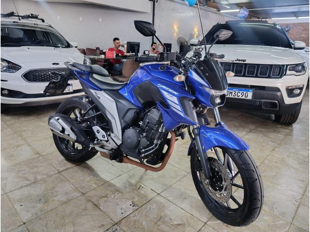 Yamaha FAZER 250