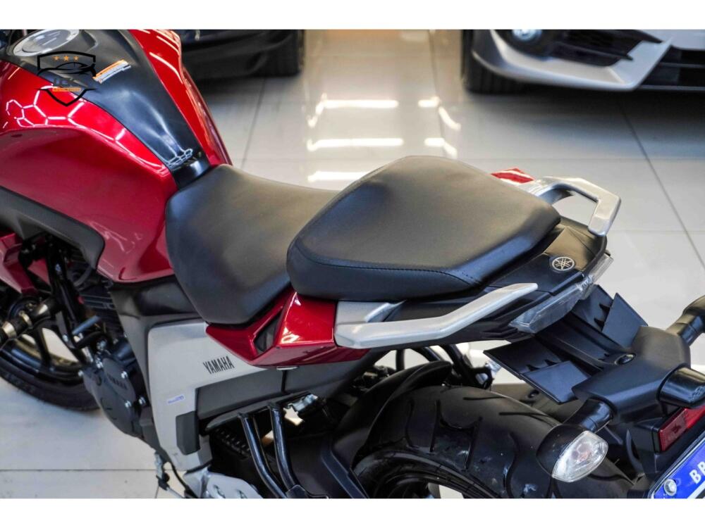 Yamaha FAZER 250