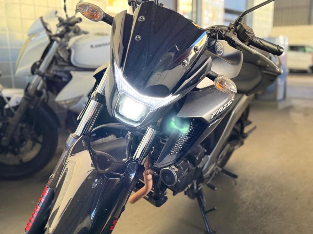 Yamaha FAZER 250