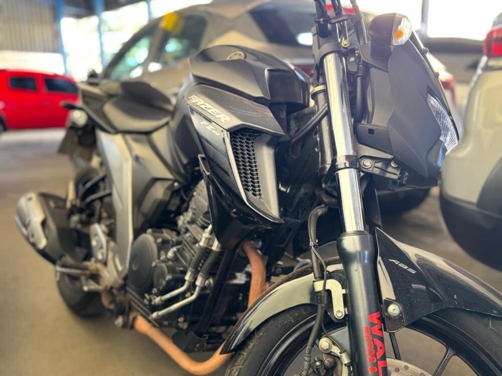Yamaha FAZER 250