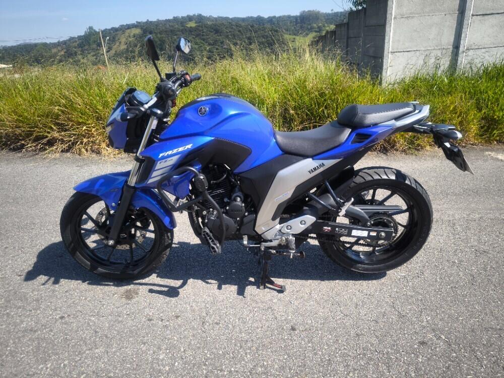 Yamaha FAZER 250