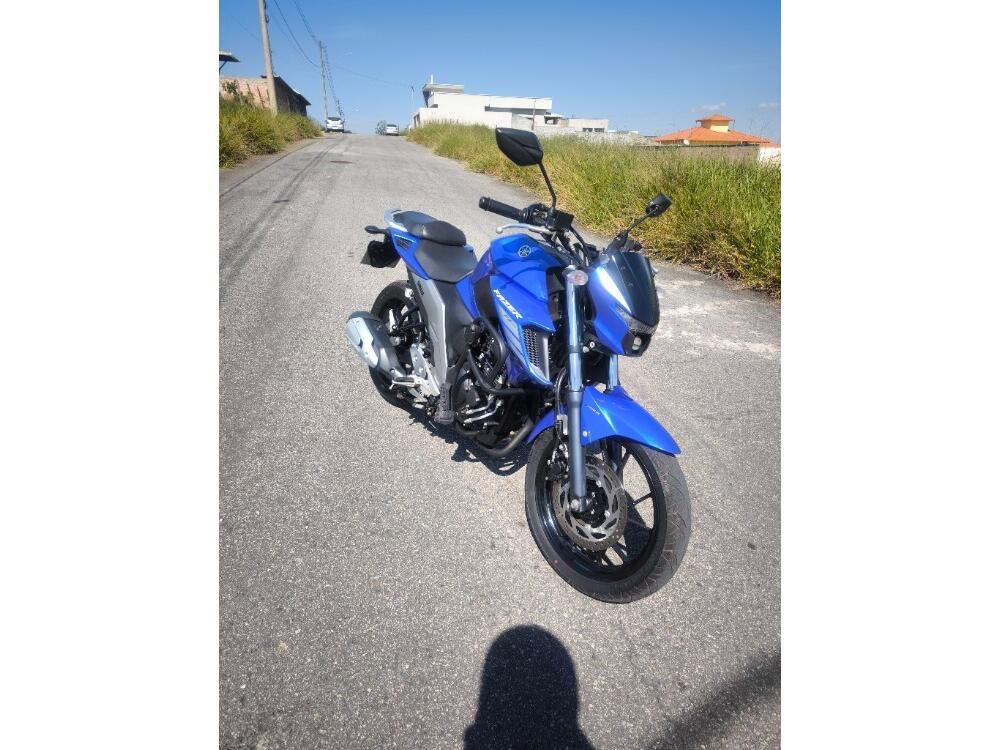 Yamaha FAZER 250