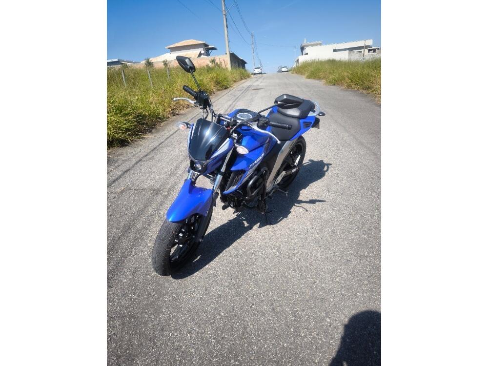 Yamaha FAZER 250