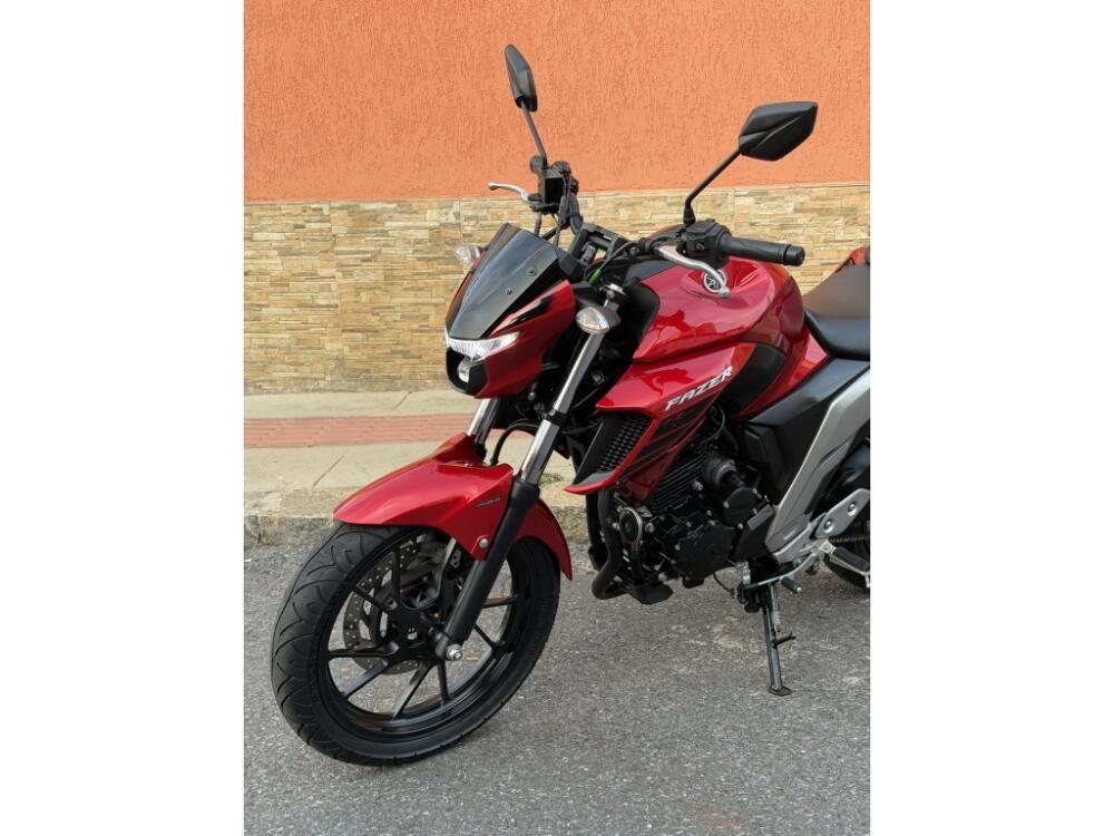 Yamaha FAZER 250
