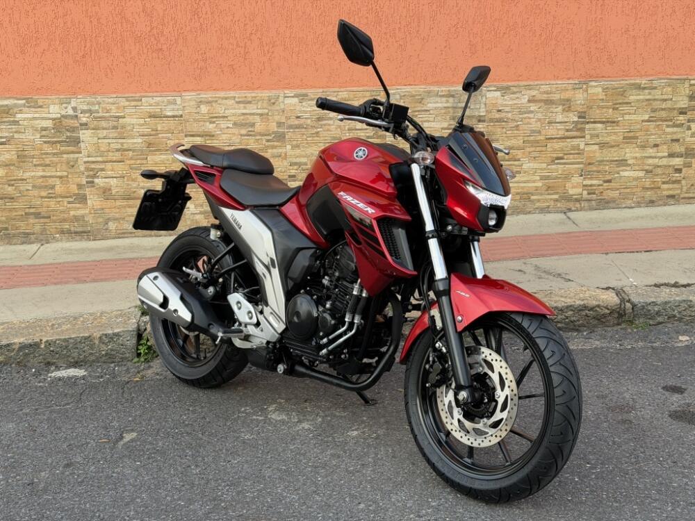 Yamaha FAZER 250