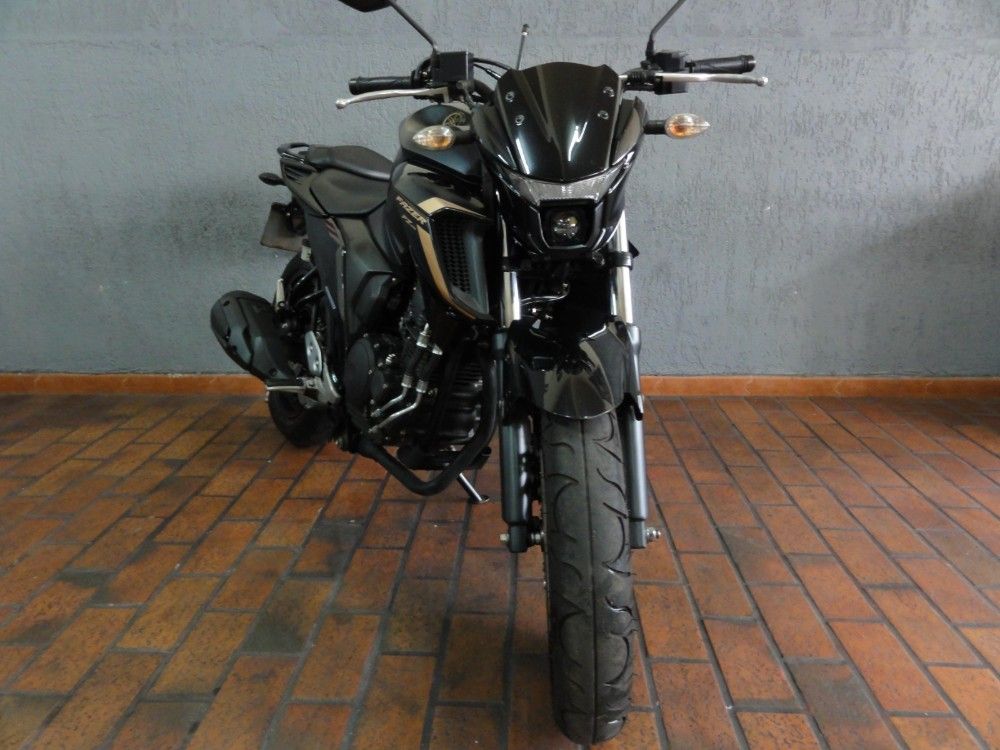 Yamaha FAZER 250