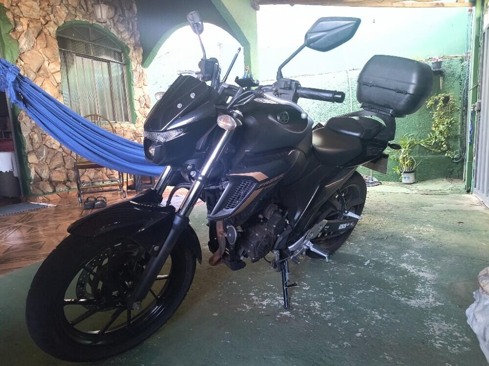 Yamaha FAZER 250