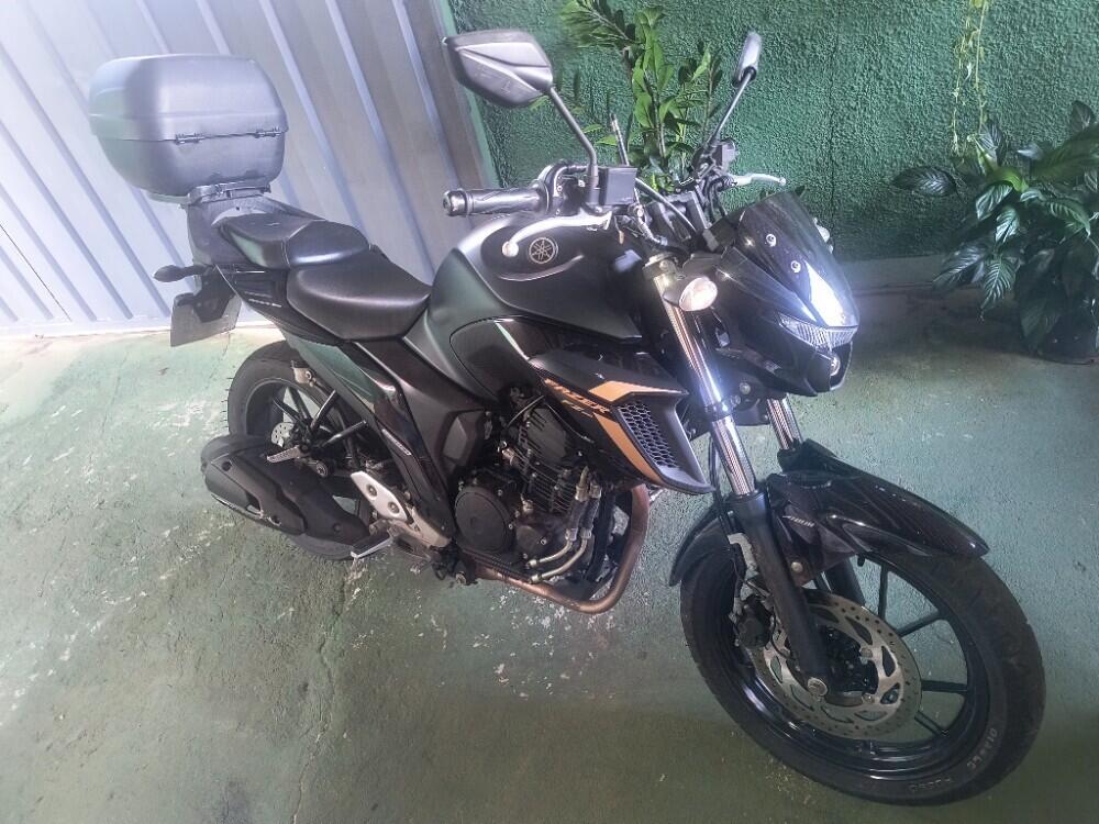 Yamaha FAZER 250
