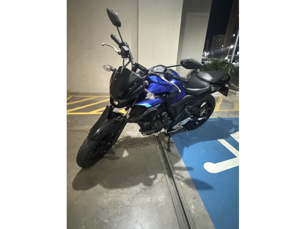 Yamaha FAZER 250