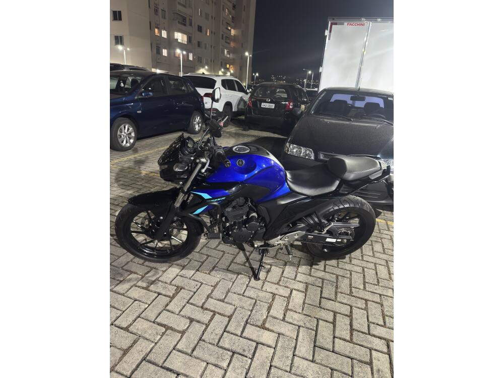 Yamaha FAZER 250