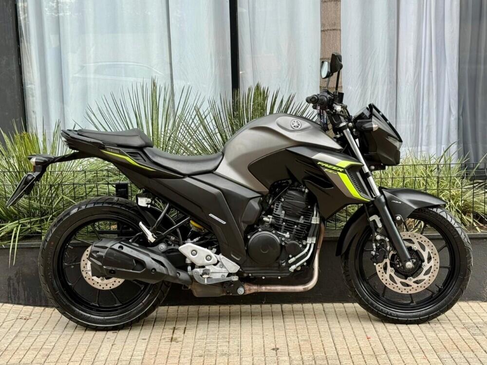 Yamaha FAZER 250